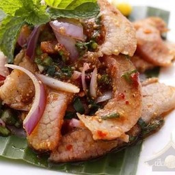 น้ำตกหมู