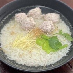 ข้าวต้มหมูสับ