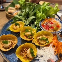 Rollin’ Saigon ดาดฟ้าลาซาล