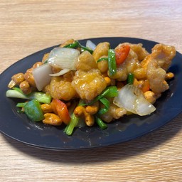 ปลาหมึกผัดไข่เค็ม