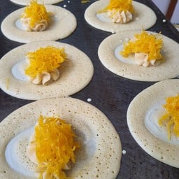 คัสตาร์ด + ฝอยทอง