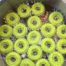 โดนัทใบเตย ชุมพร