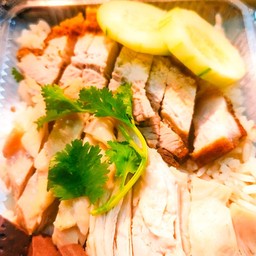 ข้าวมันไก่ + หมูกรอบ