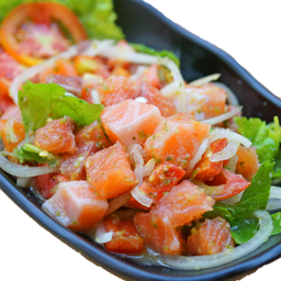 ยำแซลมอน