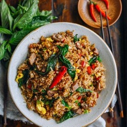 ข้าวราดกระเพรา