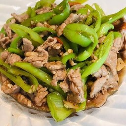 ผัดพริกหยวก