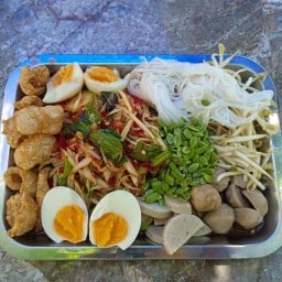 น้องครีมอาหารตามสั่ง