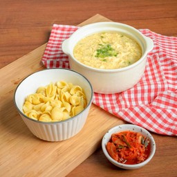 มักกะโรนีซุปไข่นุ่ม