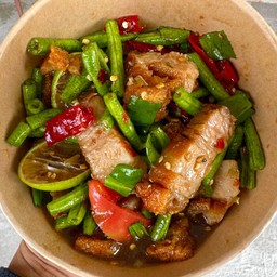 ตำถั่วหมูกรอบ