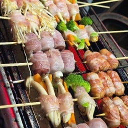 ลูกชิ้นทอด&หม่าล่าราชพฤกษ์ หน้าเซเว่นหนองหลอด