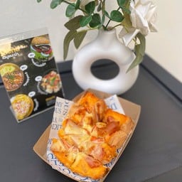 ขนมปังหน้าพิซซ่า