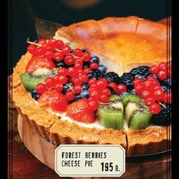Forest Berries Cheese Pie