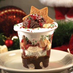 Frosty Chocolate Berry - ฟรอสตี้ช็อกโกแลตเบอร์รี ซันเดย์ (10 ออนซ์)