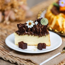 ชีสเค้กบราวนี่