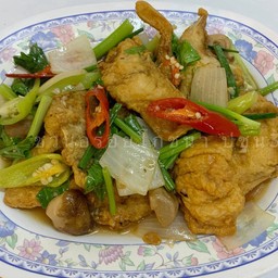 D เนื้อปลากะพงผัดคื่นช่าย