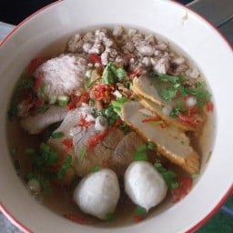 โรงเตี๋ยว-ก๋วยเตี๋ยวหมูโบราน&อาหารตามสั่ง