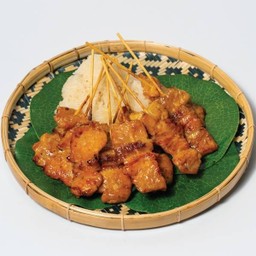 เซท หมูปิ้ง 10 ไม้ พร้อม ข้าวเหนียว 1 ถุง