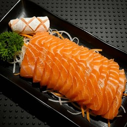 แซลม่อนซาชิมิ 100 g