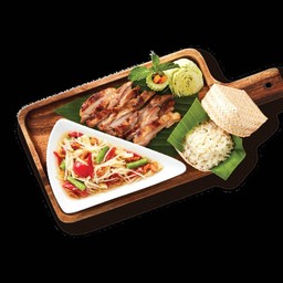 ส้มตำคอหมูย่าง