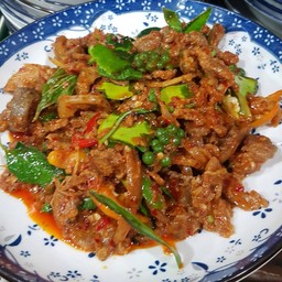 ผัดเผ็ดหมูป่า