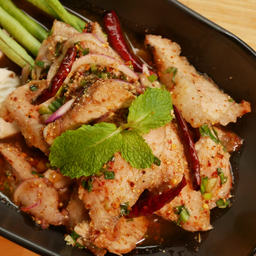 น้ำตกคอหมูย่าง