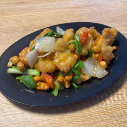 ไก่ผัดเม็ดมะม่วงหิมพานต์