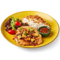 ข้าวลาบสะโพกไก่อะโวคาโด้