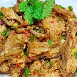 น้ำตกเนื้อ