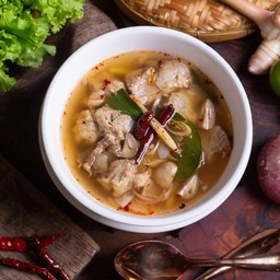 ต้มแซ่บซี่โครงหมูอ่อน