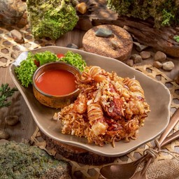 หมึกไข่แดดเดียวทอดกระเทียม