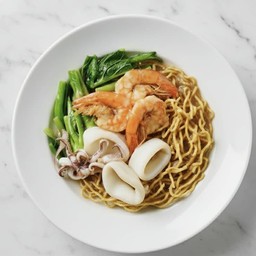 ราดหน้าทะเล หมี่้เหลืองกรอบ