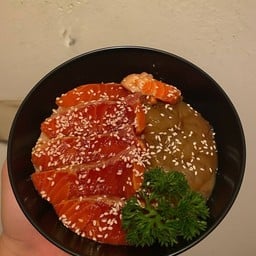 ข้าวหน้าทูโทน