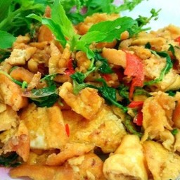 กระเพราไข่เจียว(เป็นกับข้าว