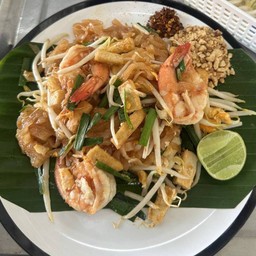 ผัดไทยกุ้งสด