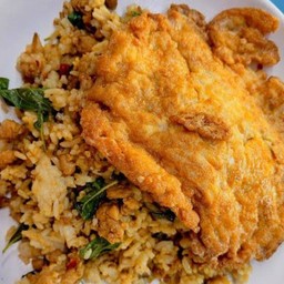 ข้าวคลุกกระเพราหมูสับ+ไข่เจียว