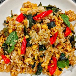 ข้าวกระเพราไข่คลุก