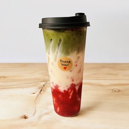 มัทฉะ นมสดสตอเบอรี่