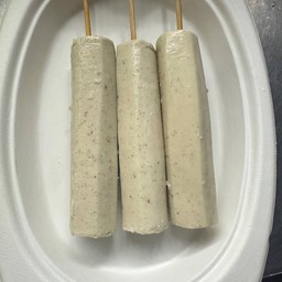 ใบเฟิร์นลูกชิ้นทอด