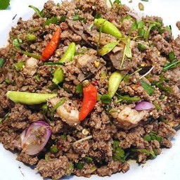 ลาบเนื้อคั่วสุก
