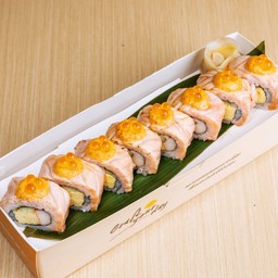 Salmon mentai roll