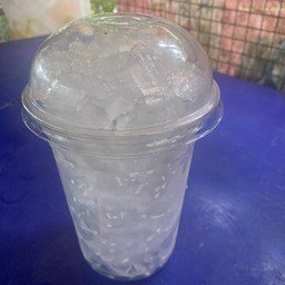 น้ำแข็งแห้ง แก้วโอ่ง