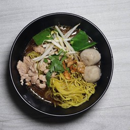 ก๋วยเตี๋ยวเส้นบะหมี่