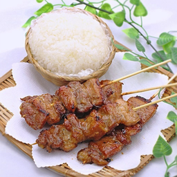 หมูปิ้งไม้ใหญ่ & กระเพรา30บาท