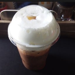 กาแฟสด Coffee Slow bay By ลองเหอะ ร้านประจำ