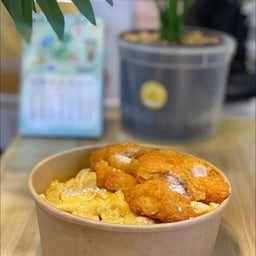 ข้าวไข่+ไก่กรอบ