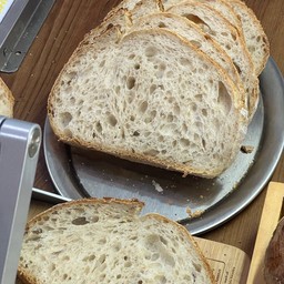 Sourdough (2 pcs)