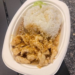 ข้าวราดผัดกระเทียม