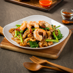 ผัดซีอิิ๊ว กุ้ง