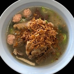 ซ้อแนนซี่ก๋วยจั๊บอุบล วัดอู่