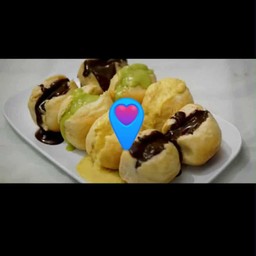 ขนมปังยัดใส้